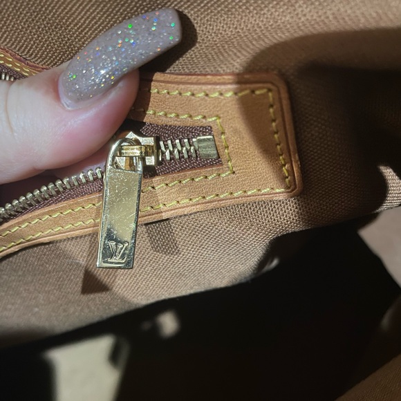 LV Cabas Mezzo - Picture 5 of 15